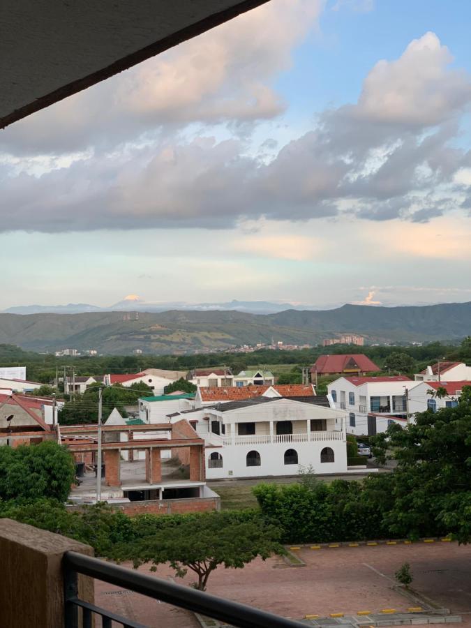 Lujoso Apartamento Hacienda Penalisa Girardot Eksteriør billede